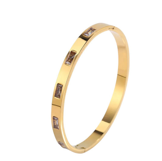 Monroe Bangle