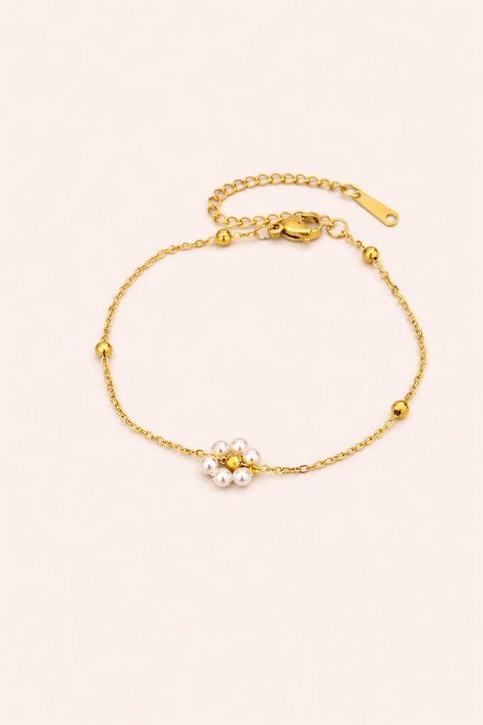 Dainty Daisy bracelet