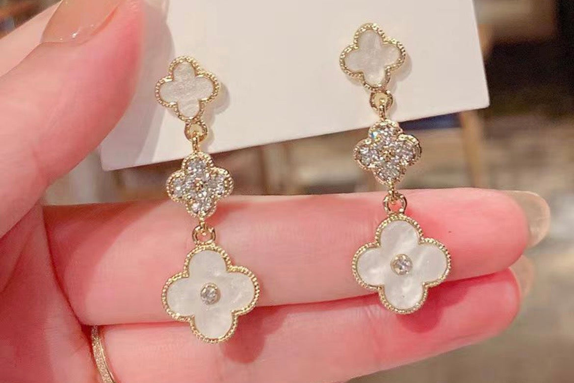 Pearl Clover Drop Earrings – Luxury Crystal Floral Dangle Earrings