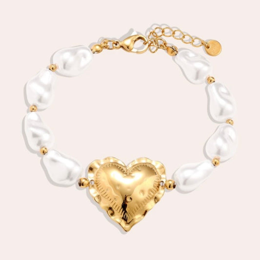 Great Heart In Pearl Chain bracelet
