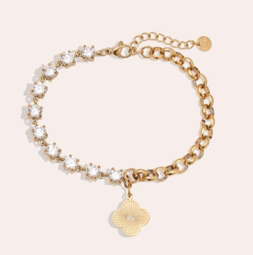 Half Diamond Chain With Lucky Flower bracelet