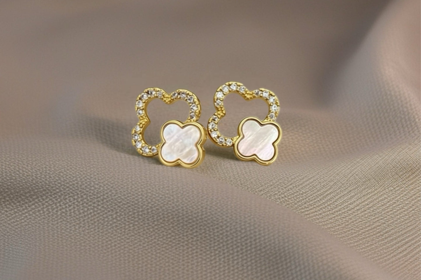 Pearl Clover Crystal Stud Earrings – Luxury Gold Floral Earrings
