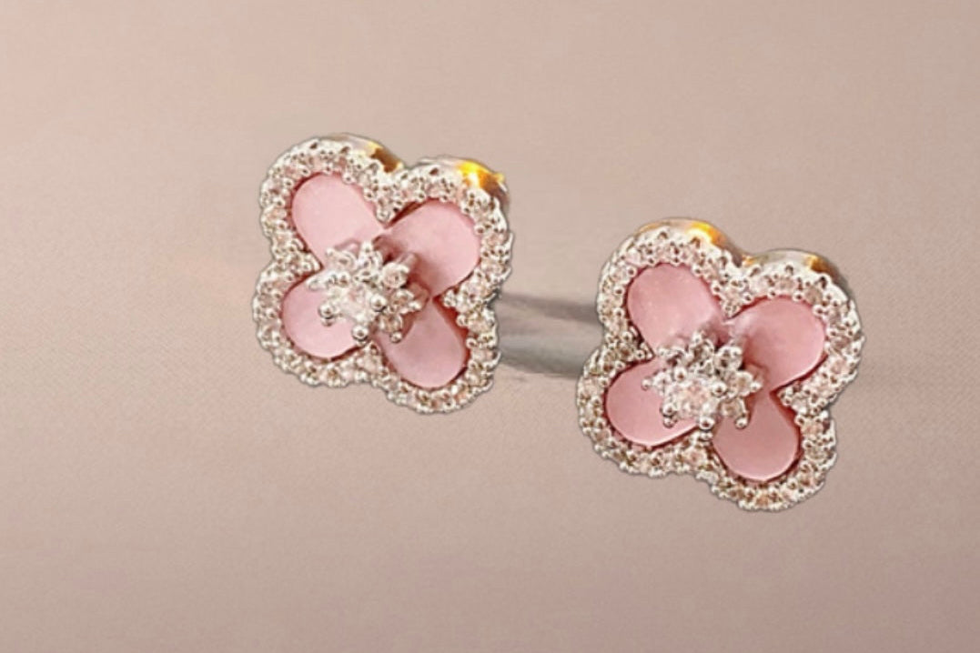 Mother of Pearl Lucky Clover Flower earrings